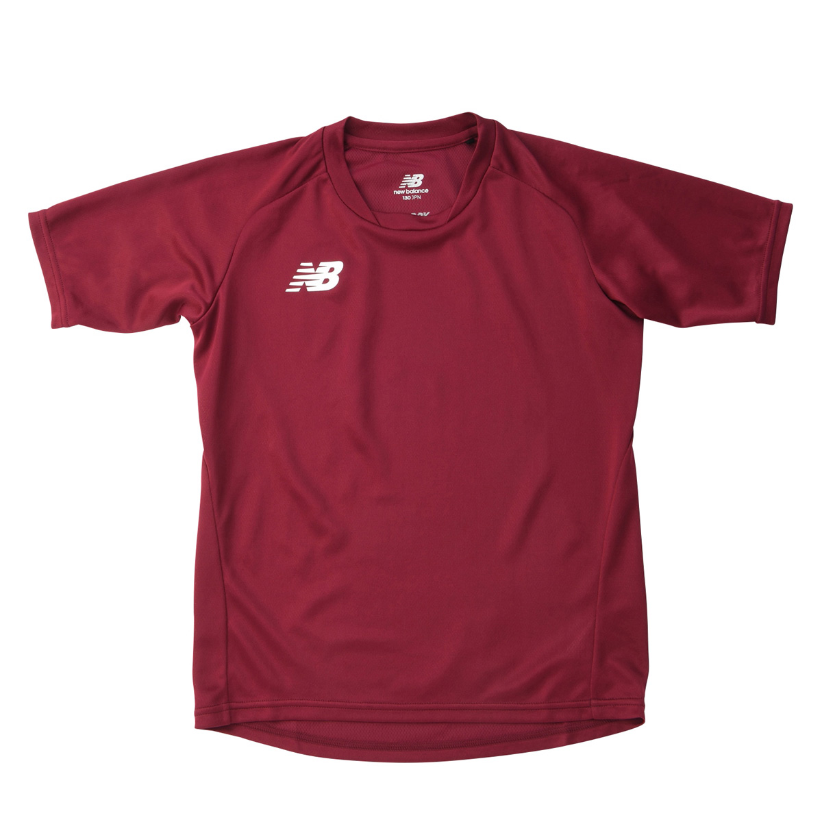 ブランド: ニューバランス分 類: ジュニア Tシャツ商 品 名: ゲームシャツ素材: ポリエステル100%生 産 国: 中国ワンポイントロゴプリントのシンプルなジュニア用シャツ。New Balanc