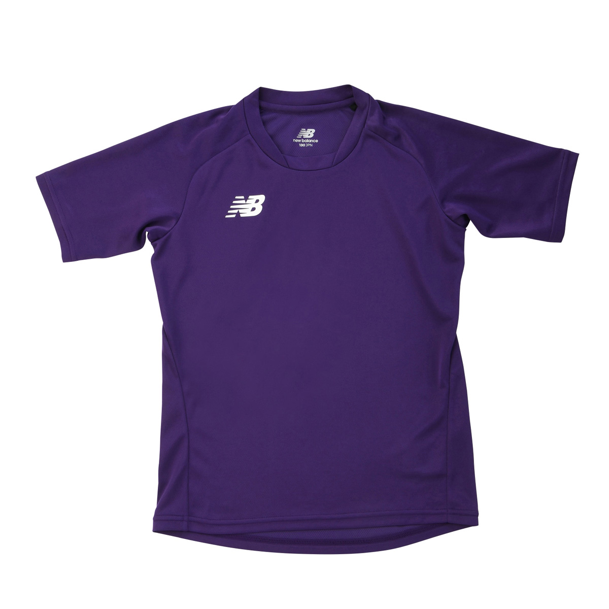 ブランド: ニューバランス分 類: ジュニア Tシャツ商 品 名: ゲームシャツ素材: ポリエステル100%生 産 国: 中国ワンポイントロゴプリントのシンプルなジュニア用シャツ。New Balanc