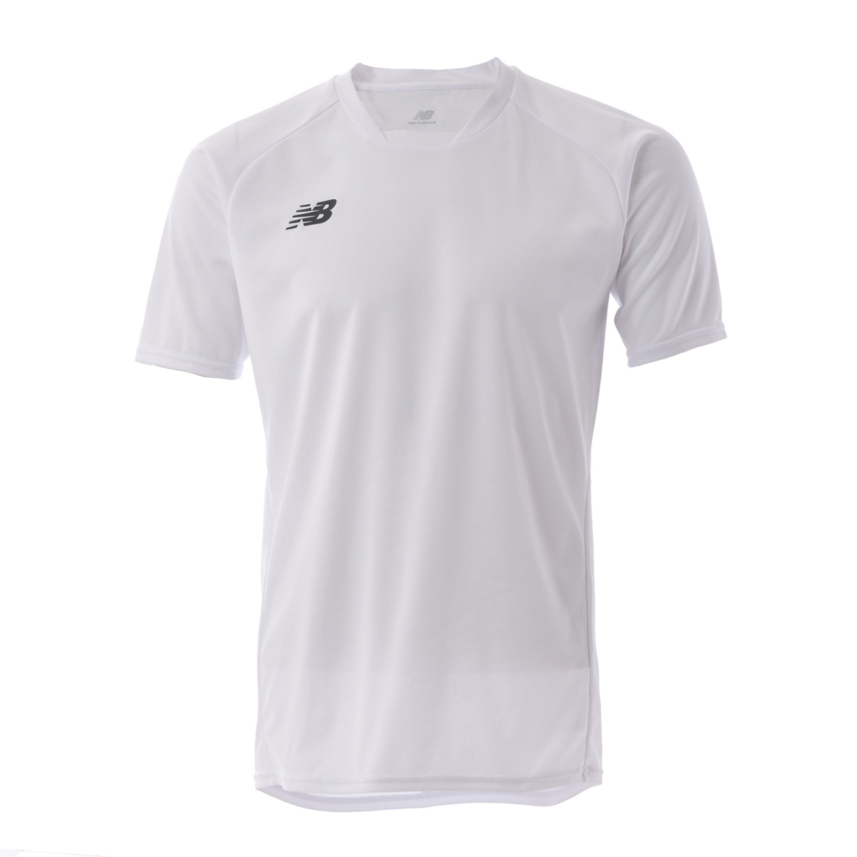 ブランド: ニューバランス分 類: ジュニア Tシャツ商 品 名: ゲームシャツ素材: ポリエステル100%生 産 国: 中国ワンポイントロゴプリントのシンプルなジュニア用シャツ。New Balanc